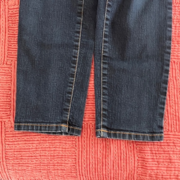 Anne Klein size 6 women’s Blue Straight Leg Jeans in Classic Indigo denim - Picture 16 of 16